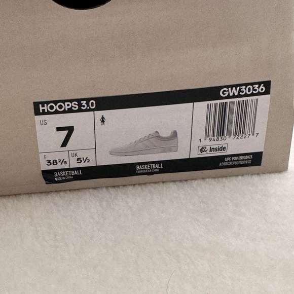 Adidas Hoops 3.0 White Sneakers in Size 7 New In Box - Picture 7 of 7